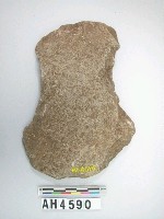 藏品(中型有腰片狀舌刃打製石斧)的圖片